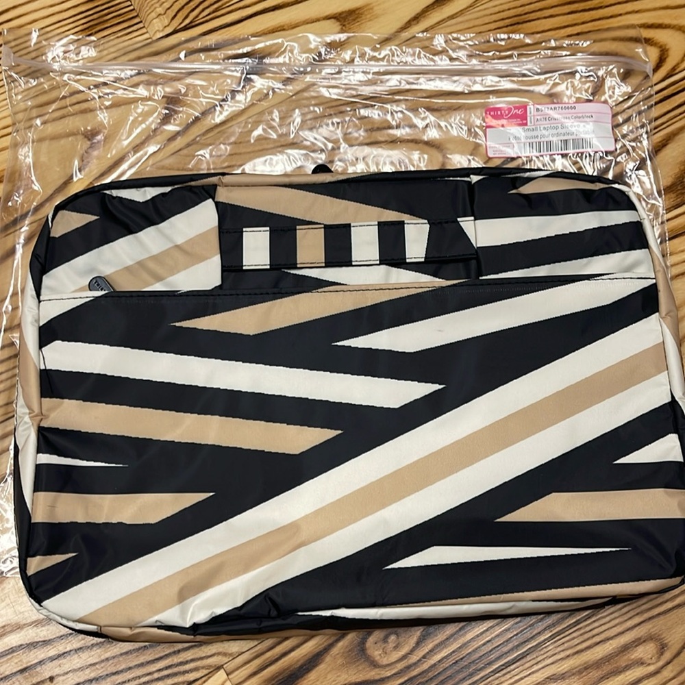 Thirty-One small laptop sleeve